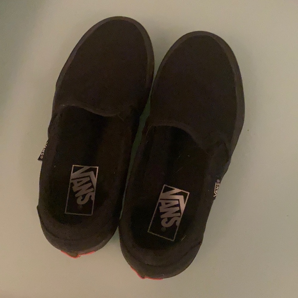 LIKE NEW VANS SLIP-ONS! Black on Black